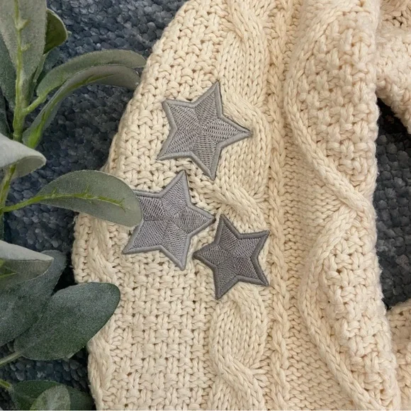 Taylor Swift CARDIGAN Cream Cable HEAVY Knit with Star Accents Oversized Fit - Picture 6 of 16